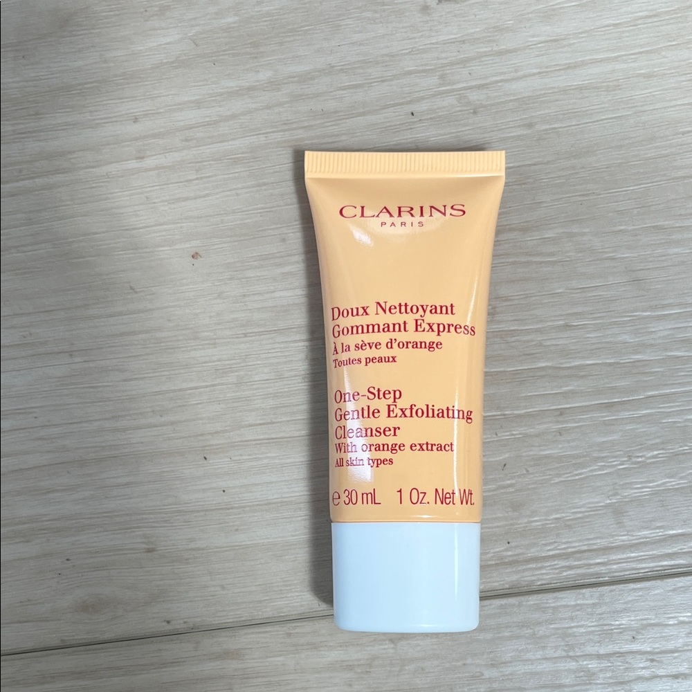 Clarins One-Step Gentle Exfoliating Cleanser - Cream
